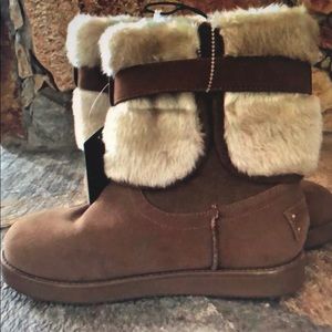 G by Guess Boots Aliza Fur Lined ankle weather 5.5